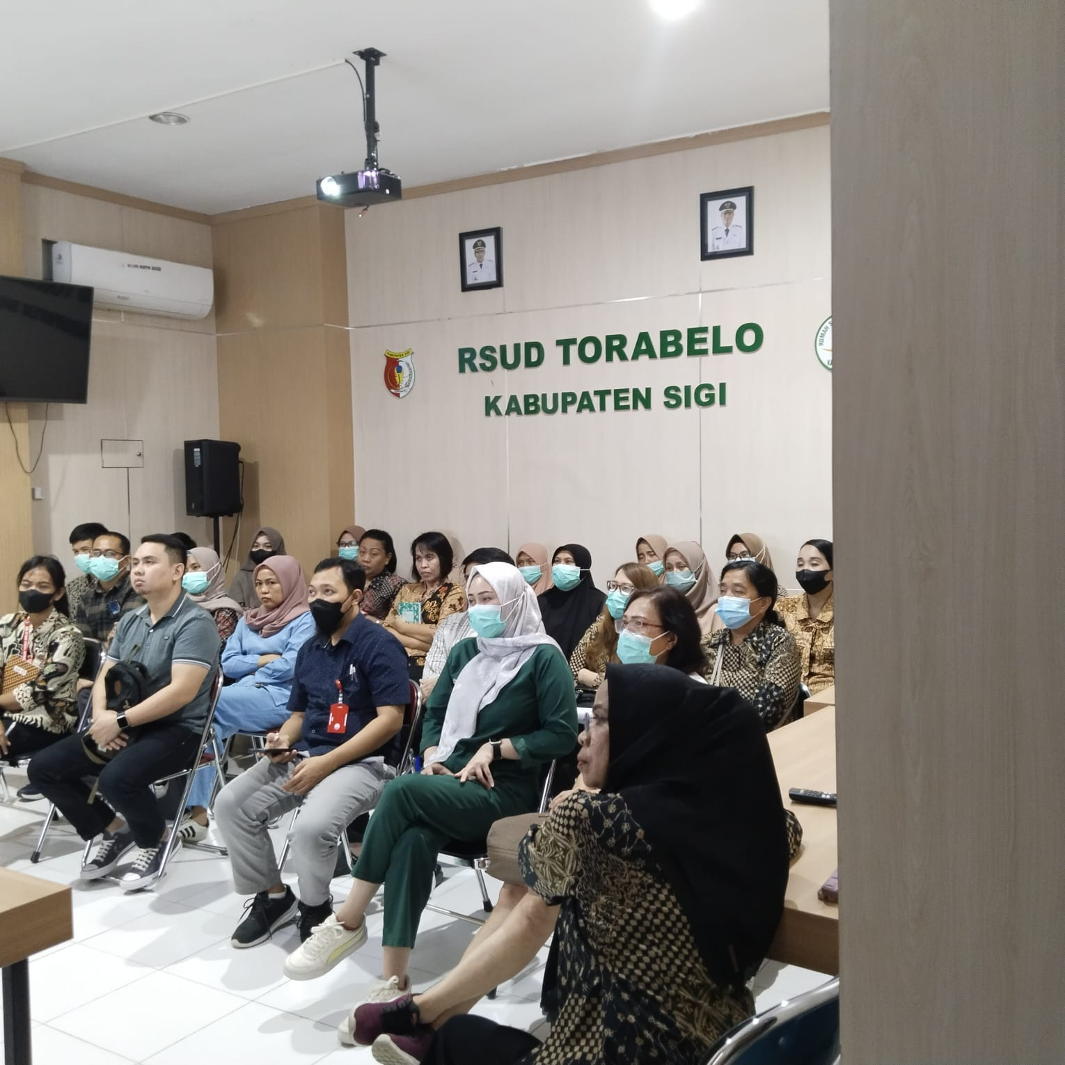  Rapat koordinasi antara pengelola BPJS