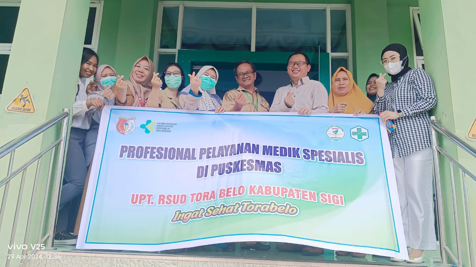 Kegiatan promosi Kesehatan dan Pelayanan Medik Spesialis (Pro-YANMED) di PKM Marawola.